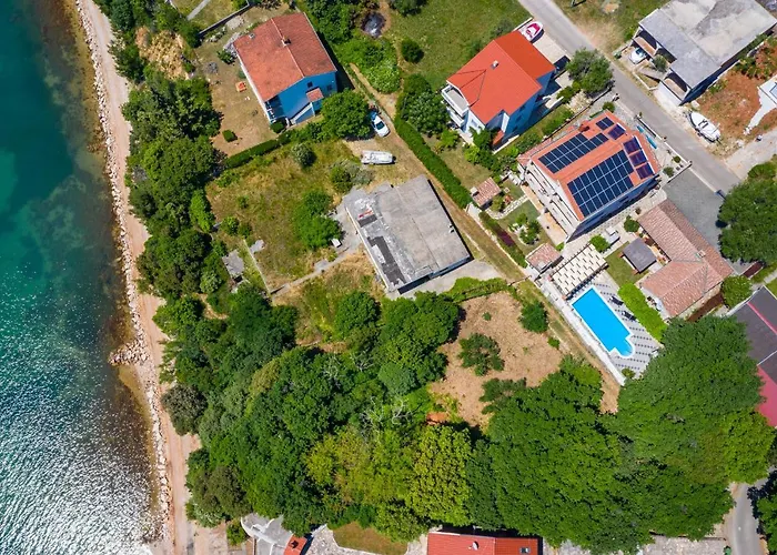 Gora Villa